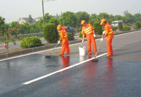 赤峰 彩色路面喷漆维修改色的使用寿命有多长？